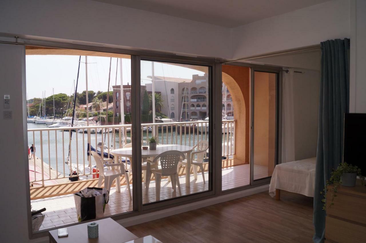 Port La Gavine Vue Mer Hyeres Exterior photo